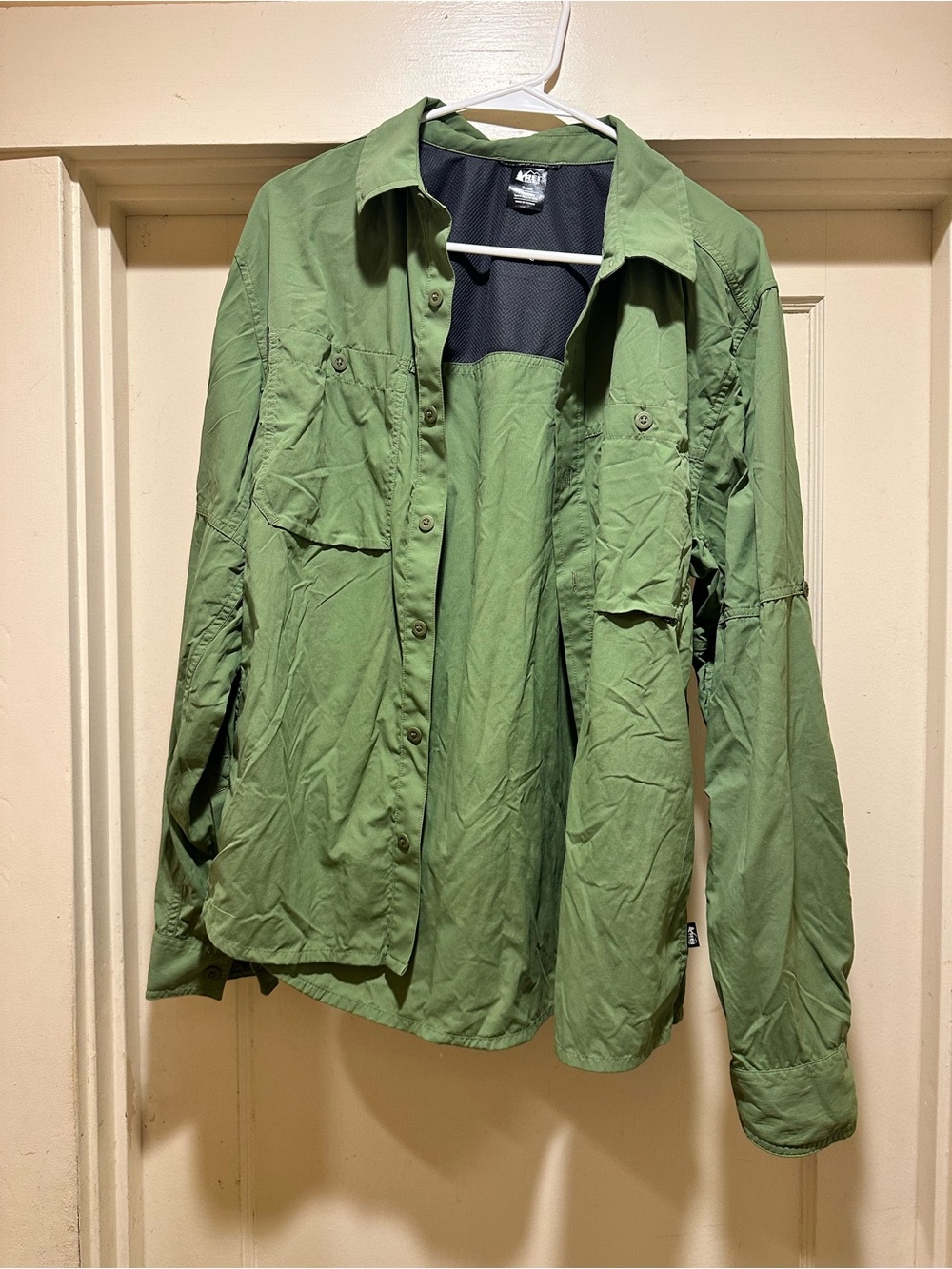 REI Men's Green Lightweight Sahara shirt size small